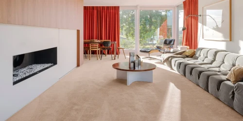 Wykładzina dywanowa AW Revive 38 w salonie