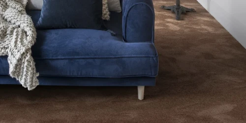 Wykładzina dywanowa AW Solace 44 w salonie