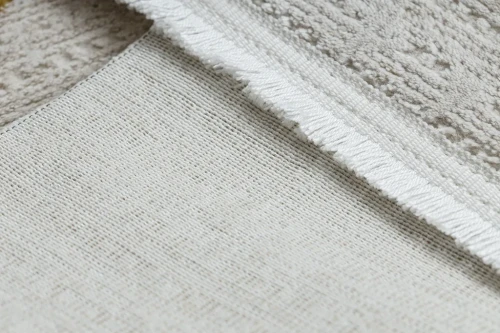 Dywan Duke 51245 kremowo-złoty - frędzle