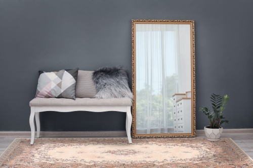 Dywan wełniany Agnella Isfahan Dafne alabastrowy w przedpokoju