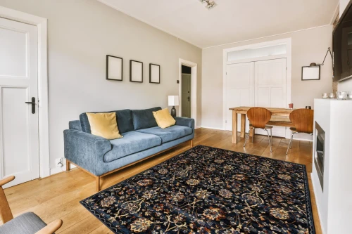 Dywan tradycyjny FD Optimal Medea granat w salonie