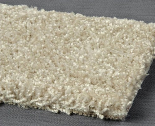 Beżowa wykładzina z długim włosem AW Secret 33