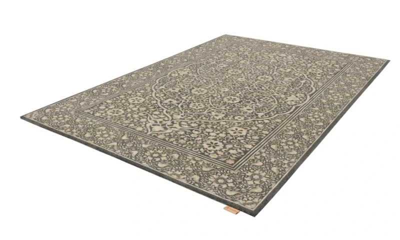 Dywan tradycyjny wełniany Agnella Regius Lumina grafitowy - rzut ukośny