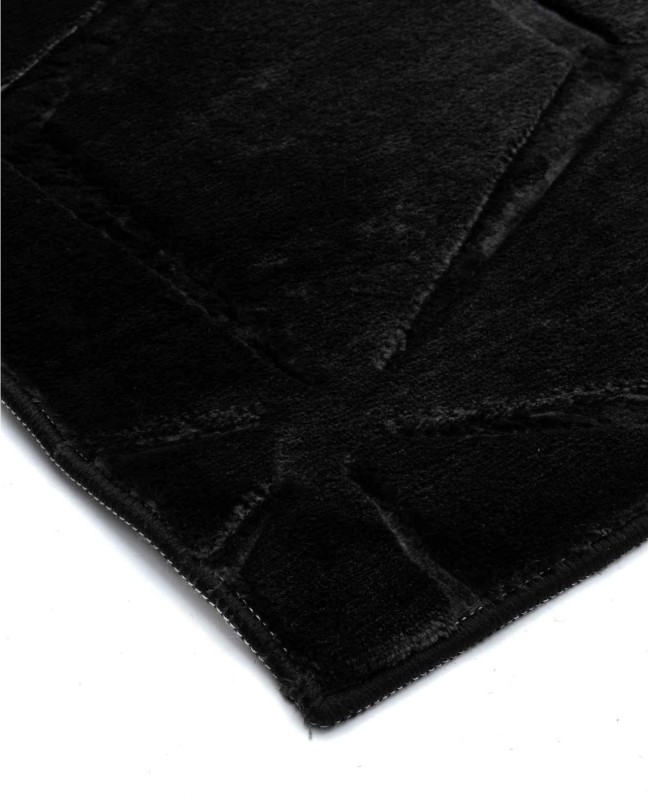 Dywan pluszowy Alaska geometria czarny - róg