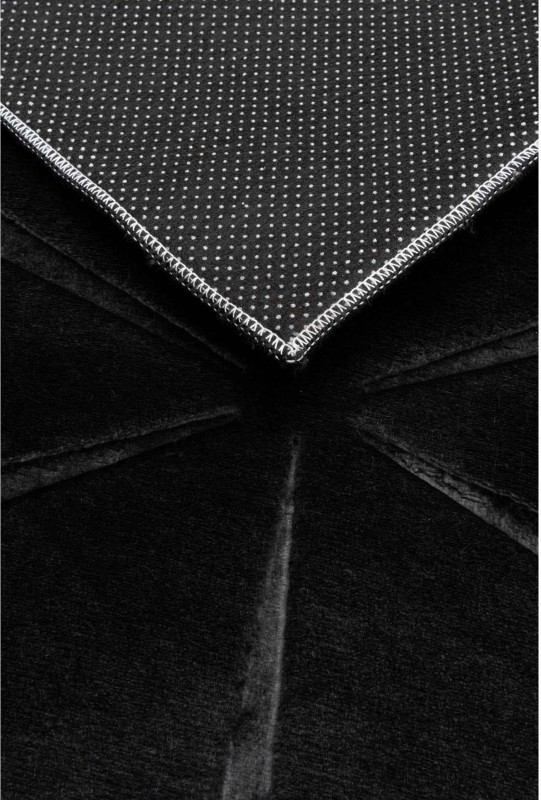 Dywan pluszowy Alaska geometria czarny - spód