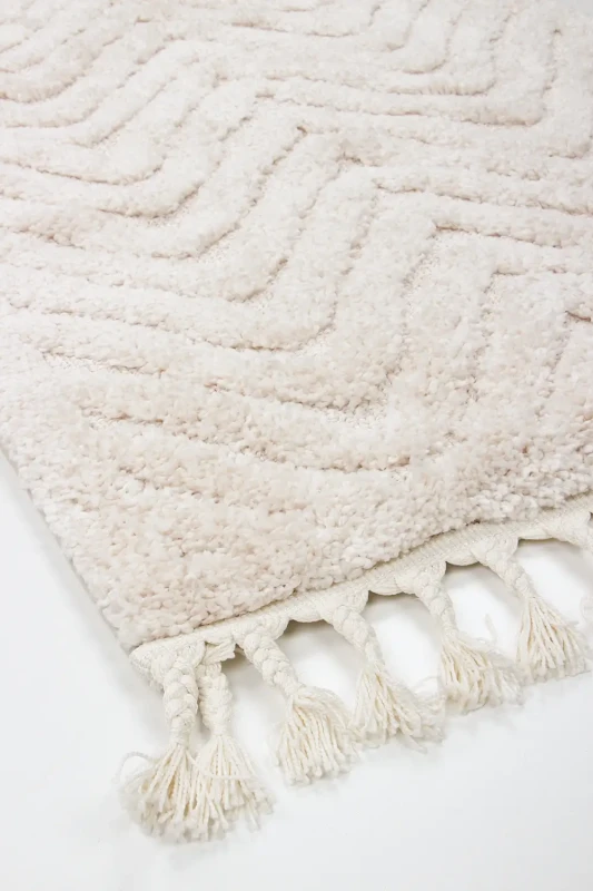 Fragment dywanu boho shaggy Berber 7059 ivory z frędzlami