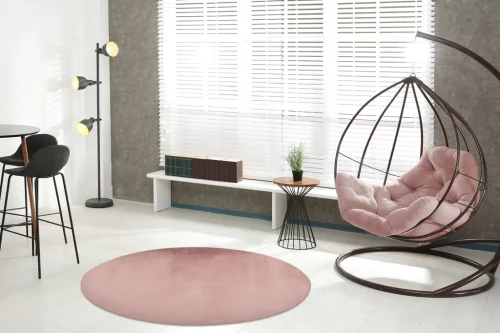 Dywan okrągły pluszowy Lalee Hides Paradise PAR 400 pastel pink do pokoju