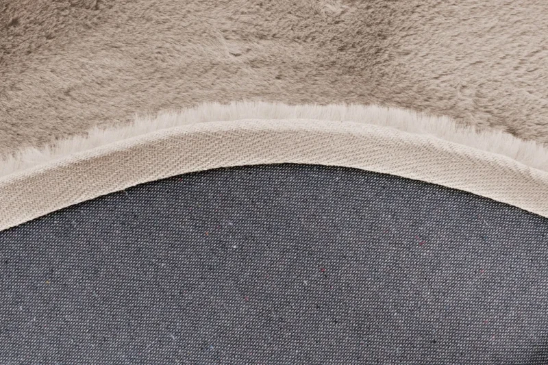 Spód i obszycie dywanu okrągłego Lalee Hides Heaven HEA 800 light taupe