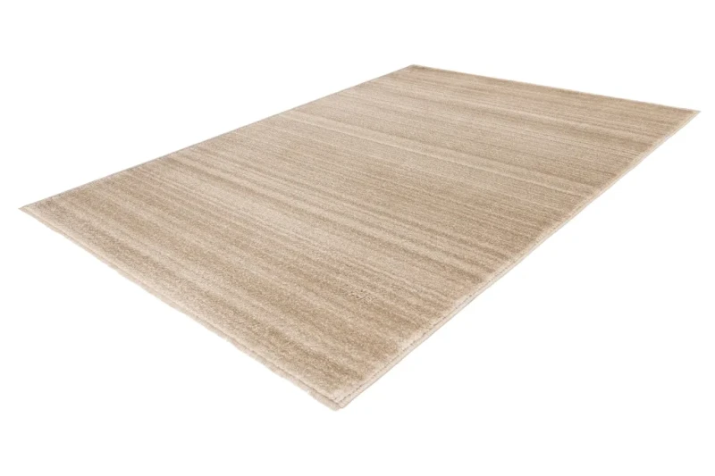 Rzut ukośny beżowego dywanu Lalee Home Savoy SAV 400
