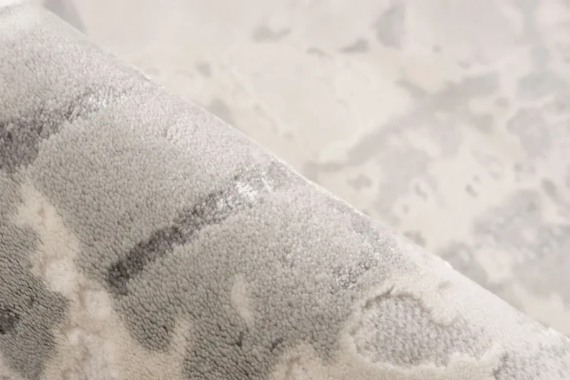 Dwupoziomowe runo dywanu Lalee Pierre Cardin Tropez TRO 503 silver