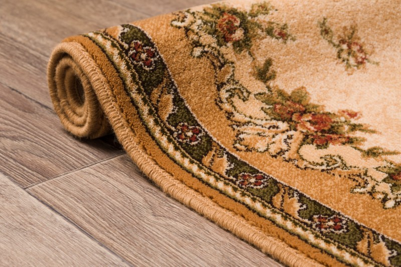 Chodnik Agnella Isfahan Dafne sahara zwinięty w rulon