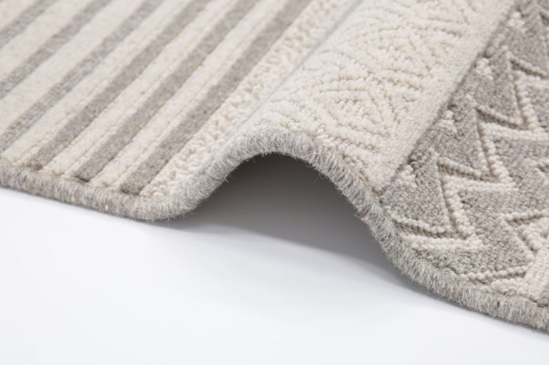 Dywan wełniany w pasy Agnella Noble Oni jasny szary - brzeg