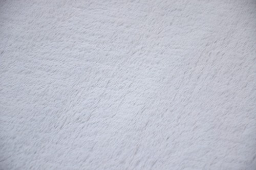 Dywan pluszowy okrągły Bellarossa Rabbit jasny szary - zbliżenie na puszyste runo