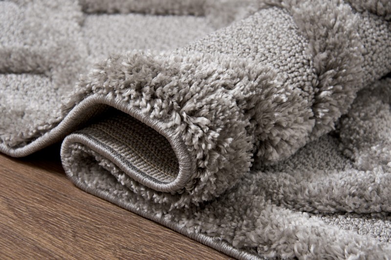 Zbliżenie na runo 3D z geometrycznym wzorem i frędzlami dywanu Berber 6844