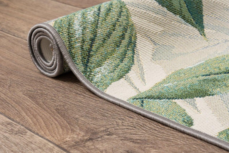 Zwinięty dywan Jungle Liście i Kwiaty 06 na podłodze