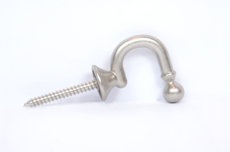 Mały haczyk do zasłon srebrny mat