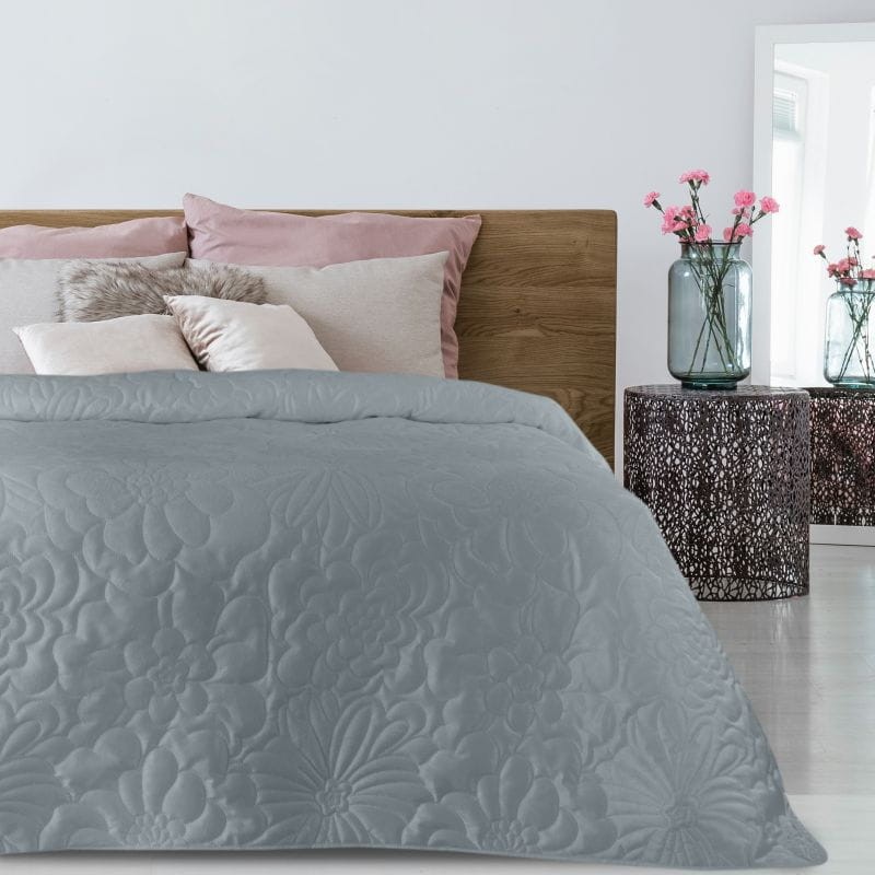 Narzuta pikowna ARIEL 4 stalowa 230x260 cm na łóżku