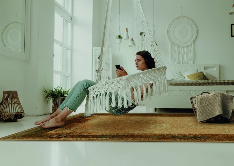 Dywan wełniany Dywilan Omega Lumena kamel 2 w sypialni