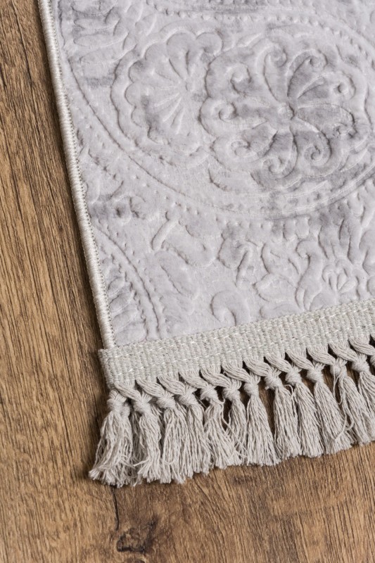 Wykończenie frędzlami dywanu nowoczesnego Avangarde jasno szarego