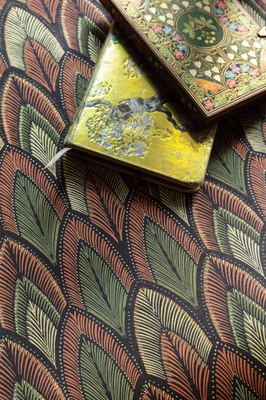 Stylowe książki na tapecie Khroma Summer SUM405