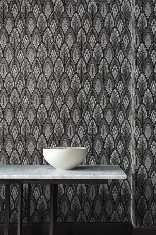 Biała misa na tle tapety Khroma Summer SUM401