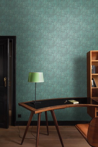 Biurko przy ścianie z tapetą Khroma Summer SUM104 Kantha Teal