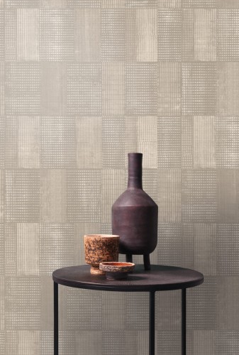 Dekoracje ceramiczne na tle tapety Khroma Summer SUM303