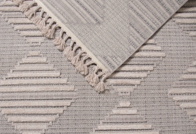 Spód szarego dywanu boho Monaco 135A