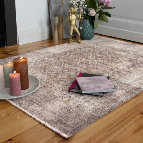 Dywan zewnętrzny Obsession Maurea mae780 gold w pokoju