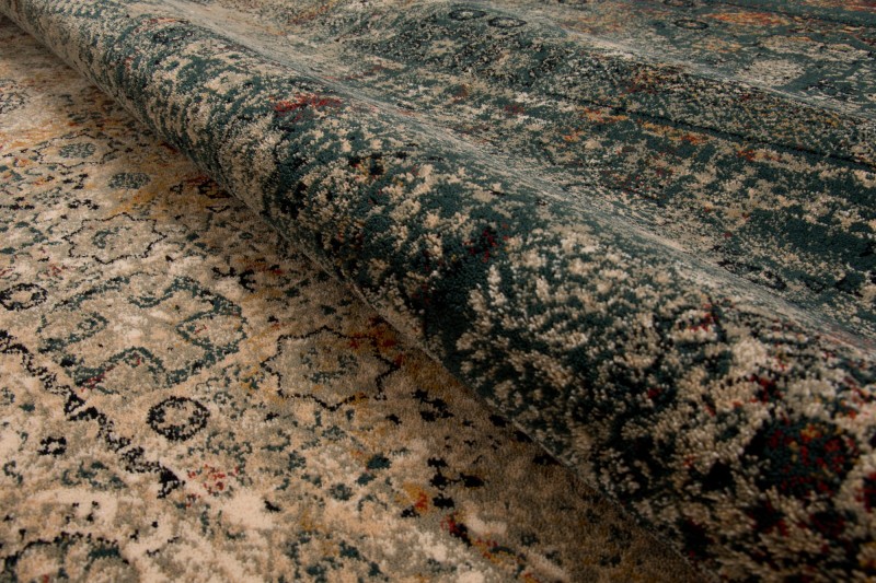 Szczegóły wełnianego runa Brzegi dywanu Dywilan Omega Mamluk w kolorze szmaragdowym